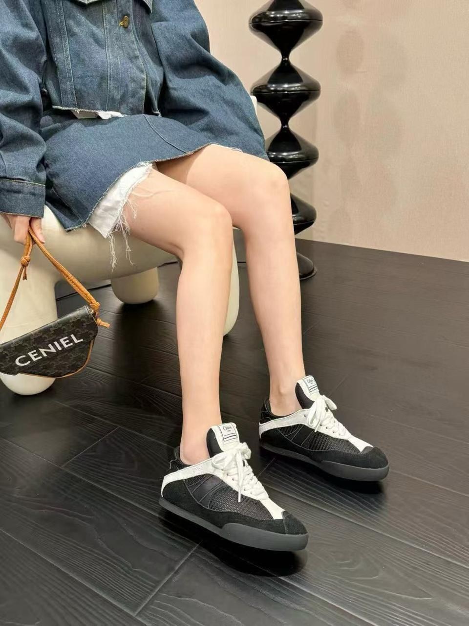 ,кроссовки женскиe,кроссовки стильные,модная женская ,современные кроссовки