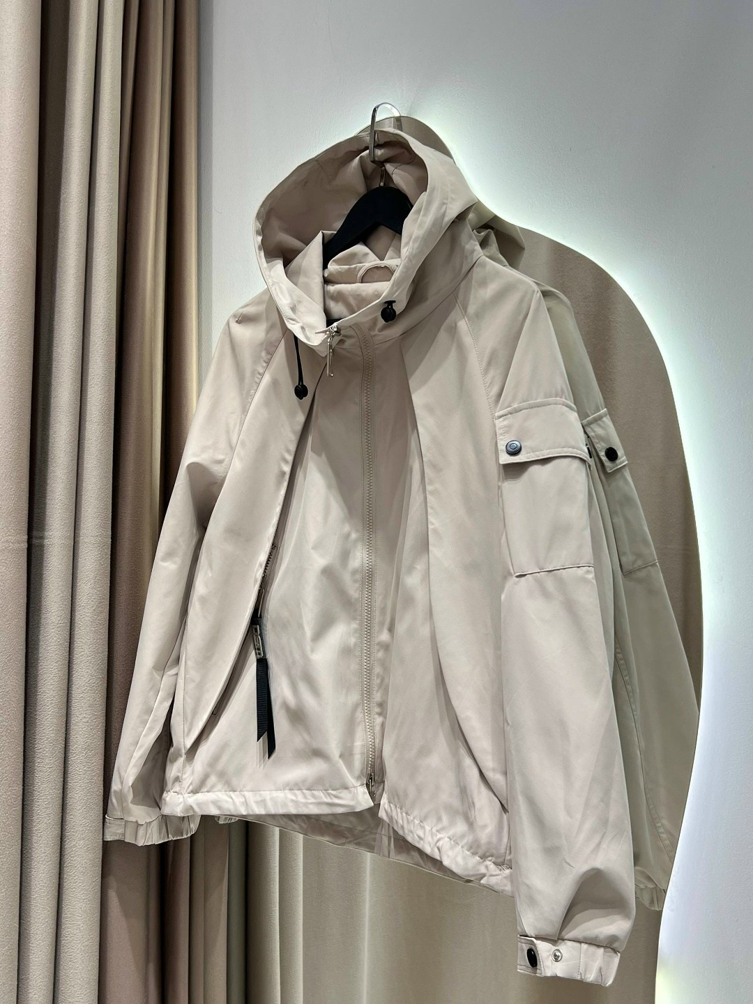 куртка демисезонная,куртка женская,женская ветровка,легкая куртка,куртка