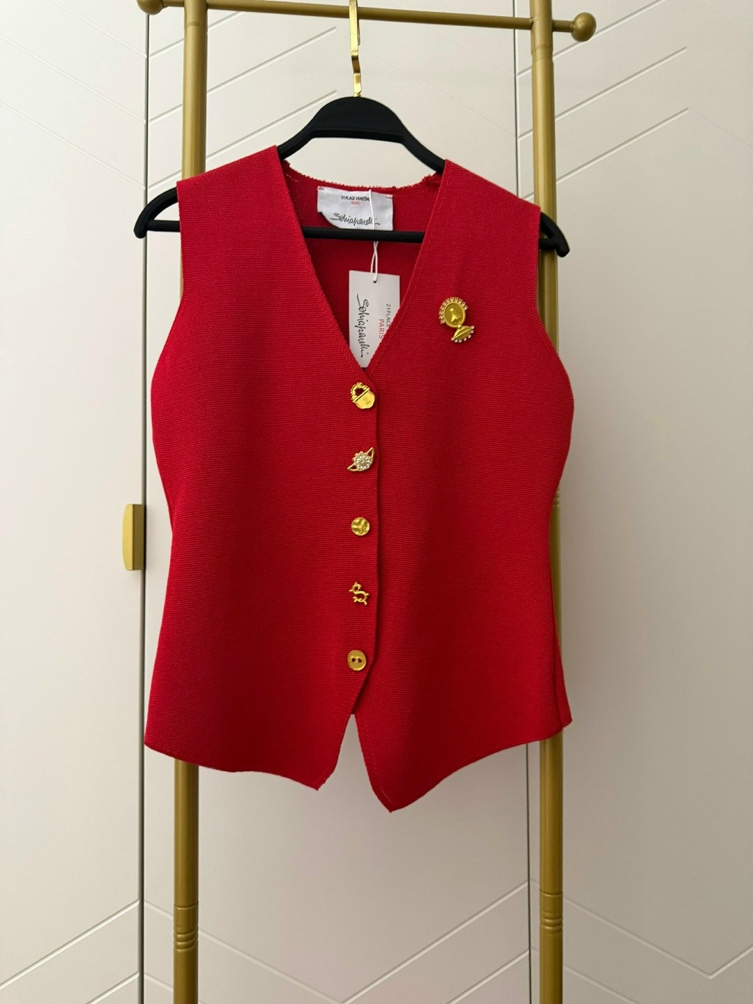 жилет dilana vip 2007 красный,жилет dilanavip 2007 красный,красный жилет,женский жилет,элегантный жилет красный