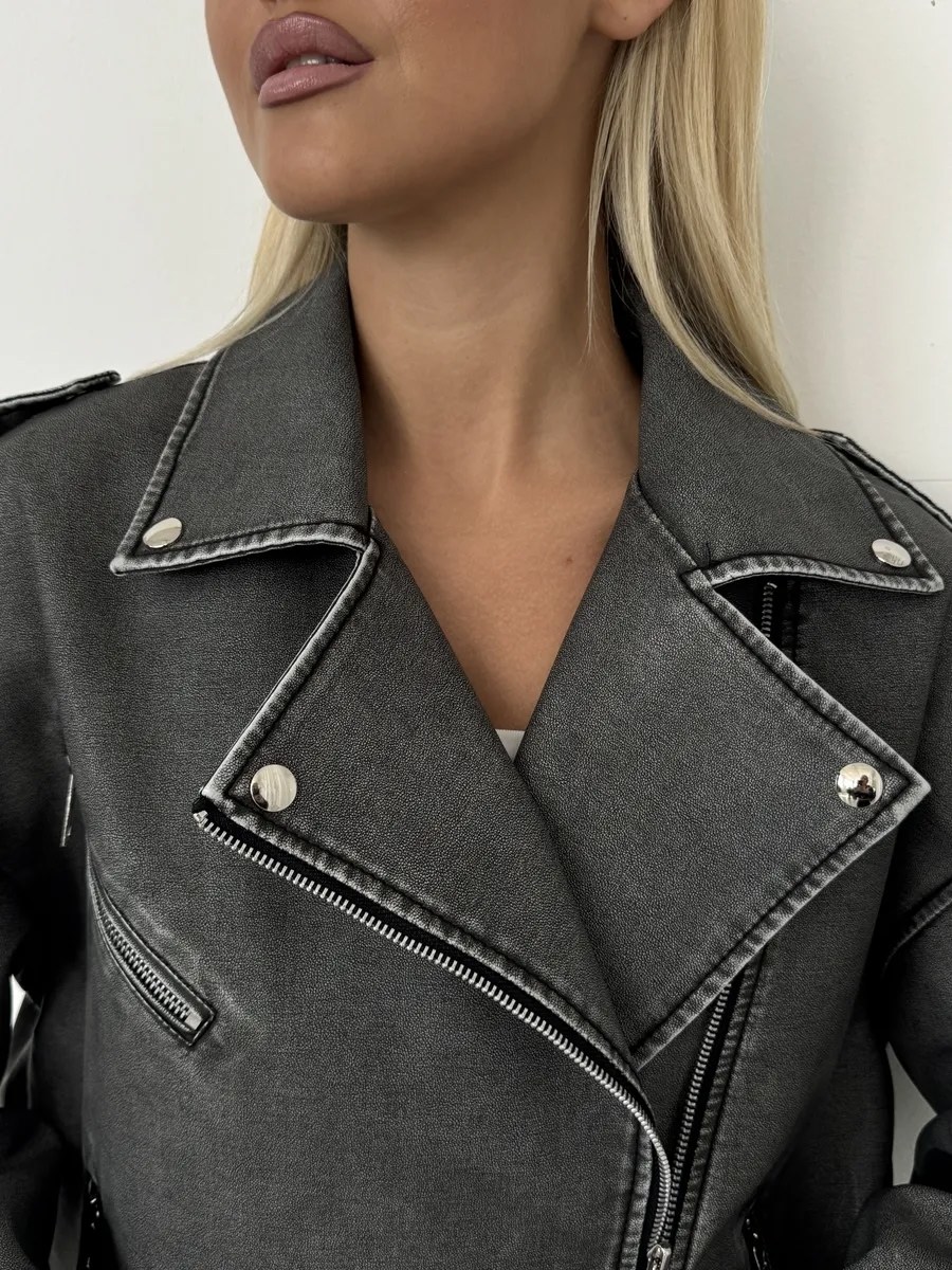 куртка косуха из экокожи в оверсайз стиле,косуха винтажная куртка кожаная oversize серая monyken,косуха винтажная кожаная куртка оверсайз aftfbasic,косуха кожаная куртка оверсайз демисезонная,женская