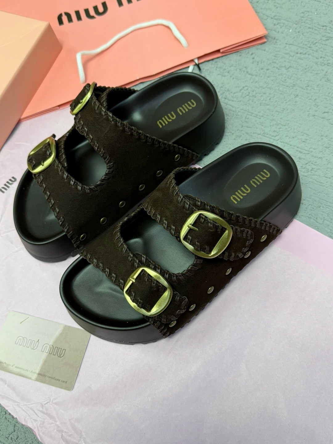 тапочки фенди,,женские шлепанцы,сандалии модные,женские сандалии