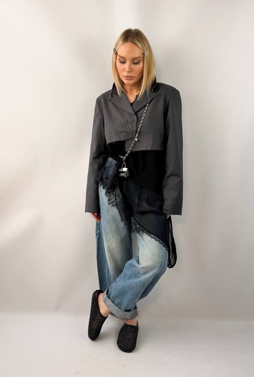 женская куртка,куртка косуха,стильные джинсы,модные джинсы