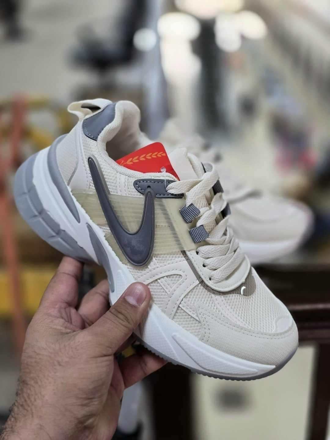 кроссовки nike,кроссовки nike v 2 k run,кроссовки женские nike,кроссовки женские мужские,кроссовки nike v2k run ретро прилив сетка дышащий бег