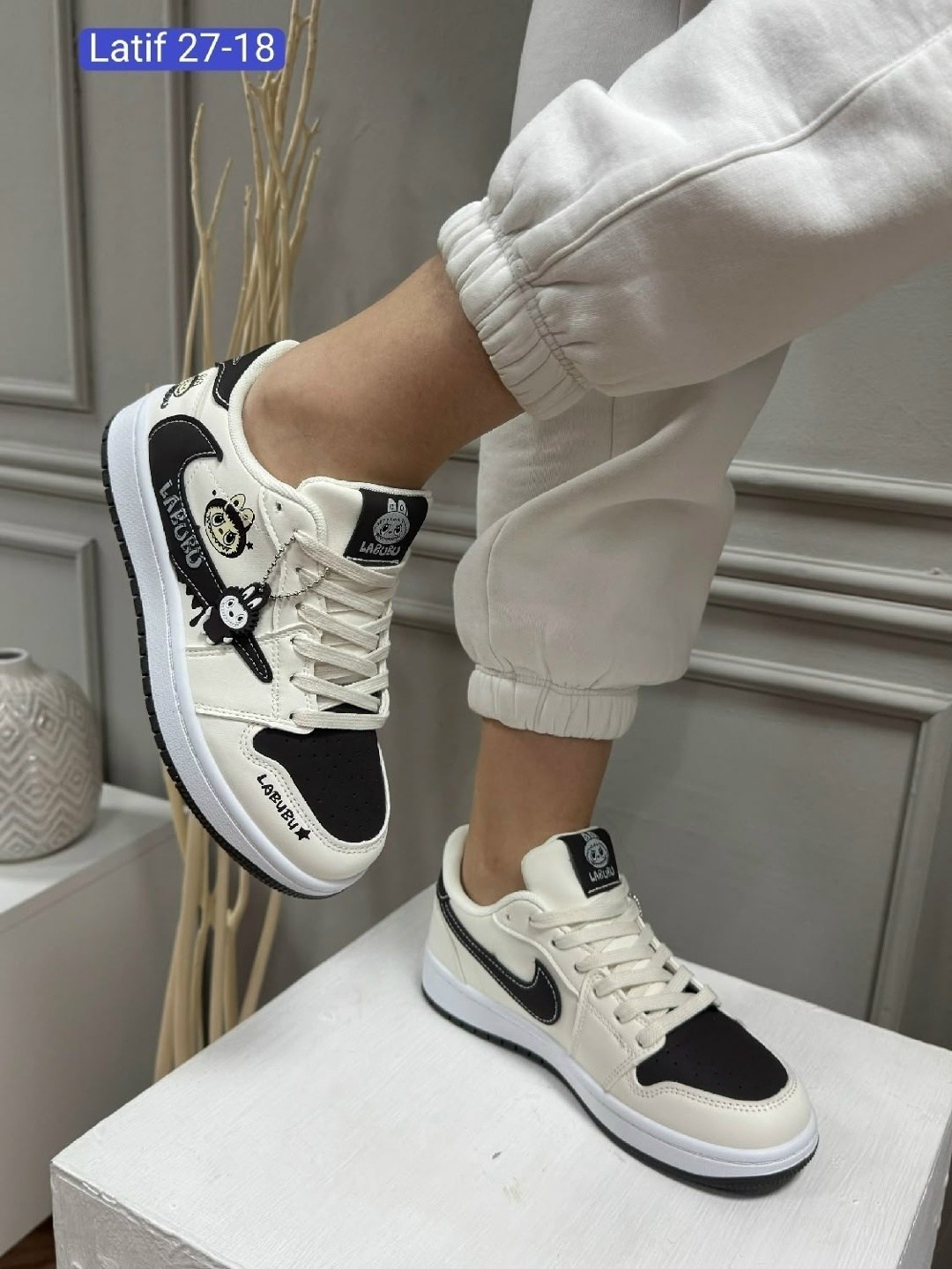 кроссовки,кроссовки женскиe,кроссовки стильные,спортивная , женская