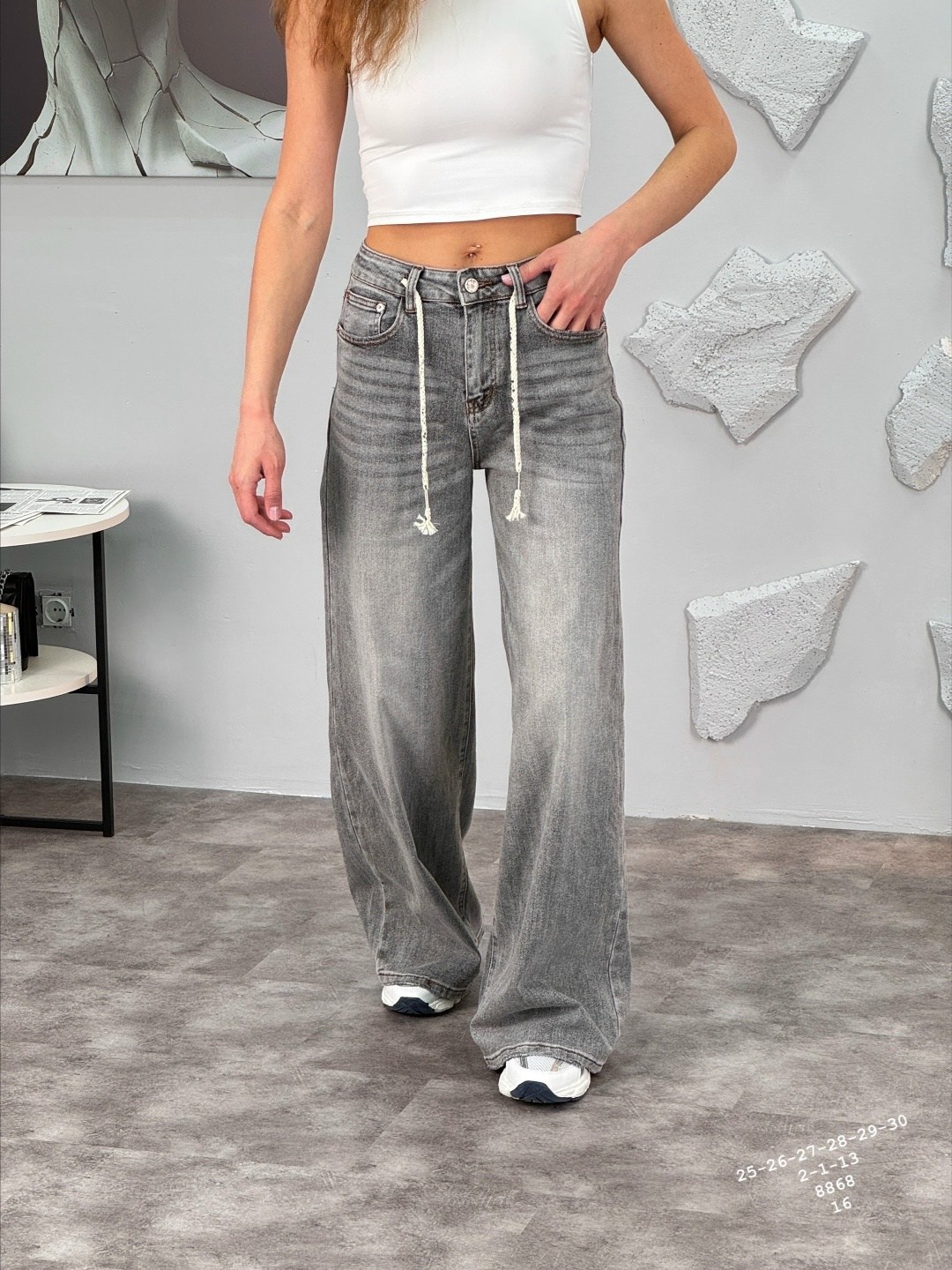 женские джинсы,джинсы,стильные джинсы,джинсы широкие,широкие женские джинсы