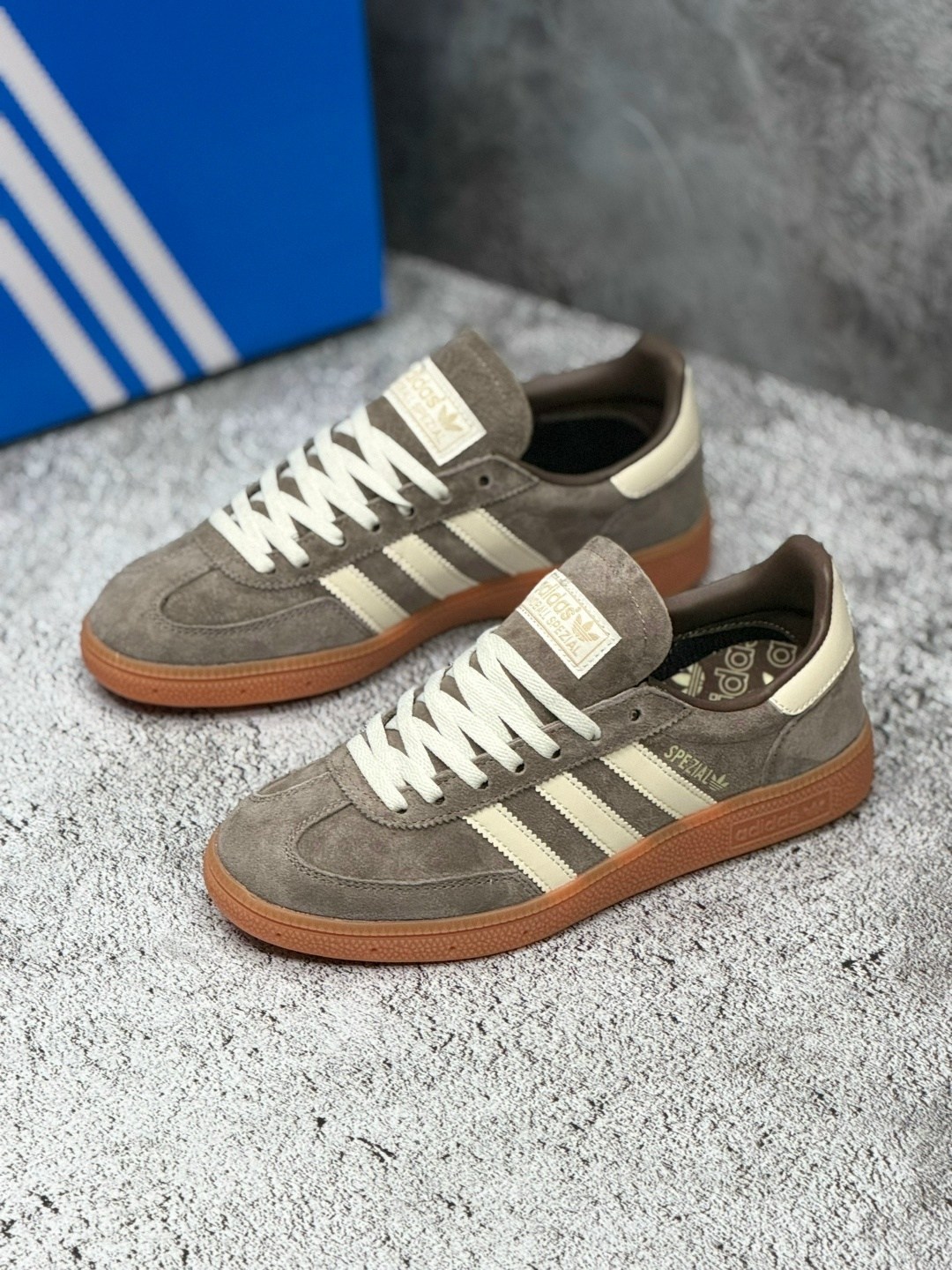 кроссовки adidas spezial,кроссовки adidas originals handball spezial,кроссовки adidas handball spezial,adidas коричневые замшевые кроссовки spezial для женщин,кроссовки адидас originals spezial og adi