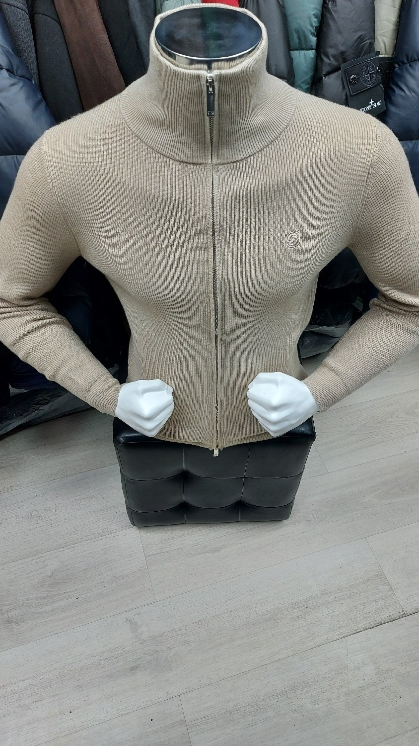 кардиган cortigiani бежевый,мужская кофта,мужские свитера,кофта с воротом мужская,мужской кардиган