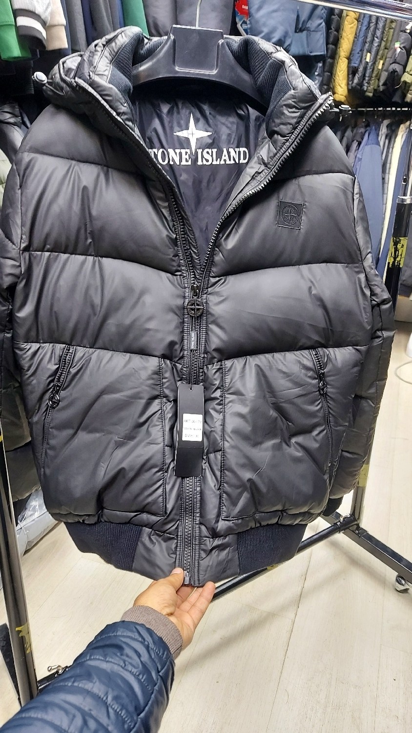 куртка зимняя мужская stone island,куртка зимняя пуховик с капюшоном stone island,куртка зимняя stone island,мужской пуховик stone island,куртка мужская stone island