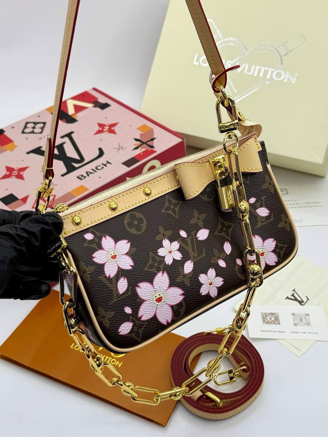 сумка louis vuitton,сумка через плечо от louis vuitton,louis vuitton сумка на плечо багет,louis vuitton сумка женская,сумка-тоут lv louis vuitton