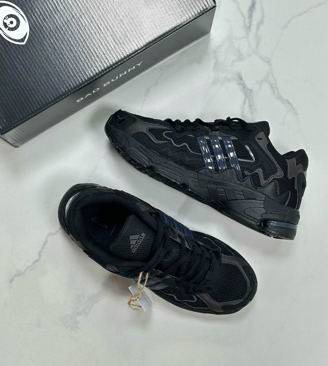 кроссовки adidas response cl,кроссовки adidas response cl bad bunny,adidas response cl & bad bunny,adidas response cl,кроссовки bad bunny x adidas originals response cl