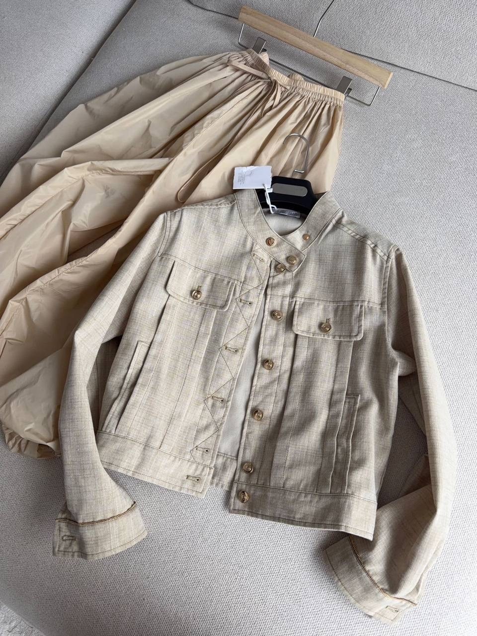 куртка джинсовая,повседневная куртка,женская джинсовая куртка,куртка женская,женская джинсовая куртка miu miu