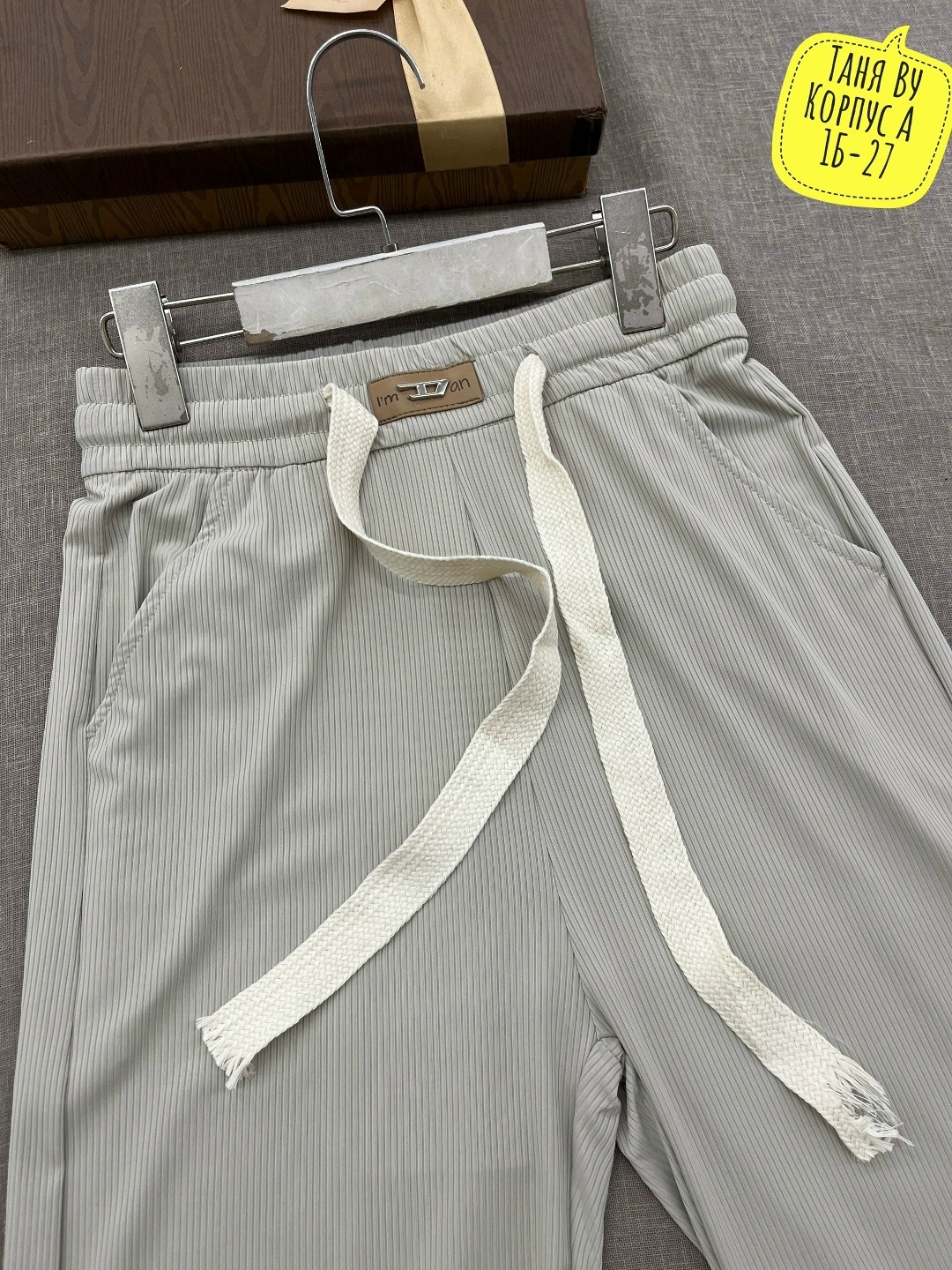 ребенок,дети книги,читаем книги,детей,школьная водолазка для девочки