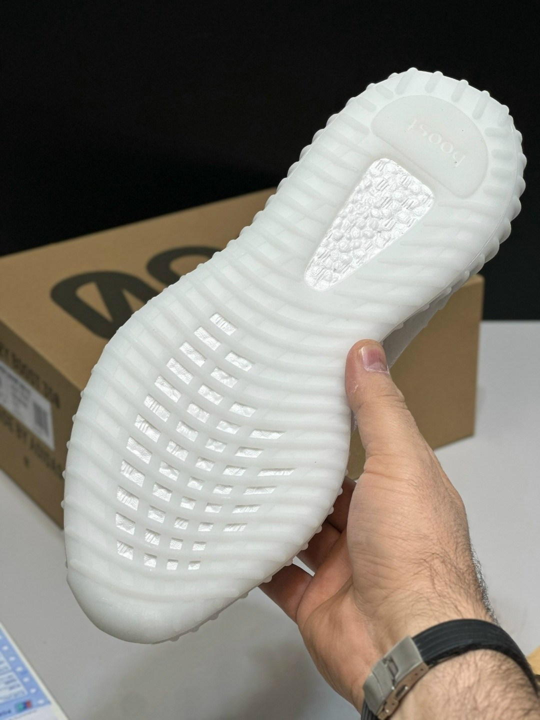 adidas yeezy boost 350 v 2,кроссовки adidas yeezy boost,adidas yeezy boost 350 triple white,yeezy 350 cream white оригинал,adidas yeezy boost 350 v2 cream