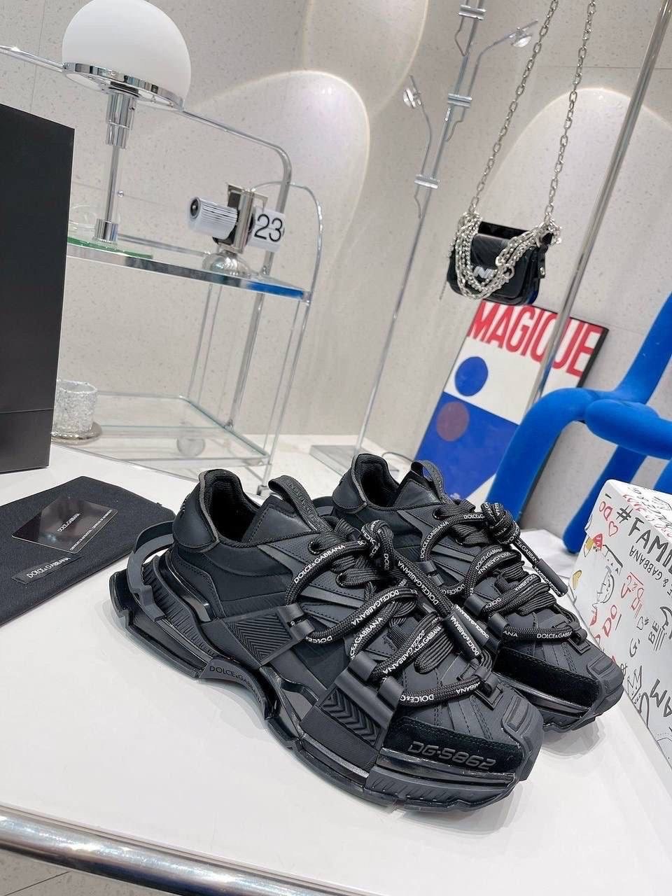кроссовки дольче габбана,кроссовки dolce gabbana,женские кроссовки dolce & gabbana,дольче габбана спейс кроссовки,кроссовки дольче габбана мужские