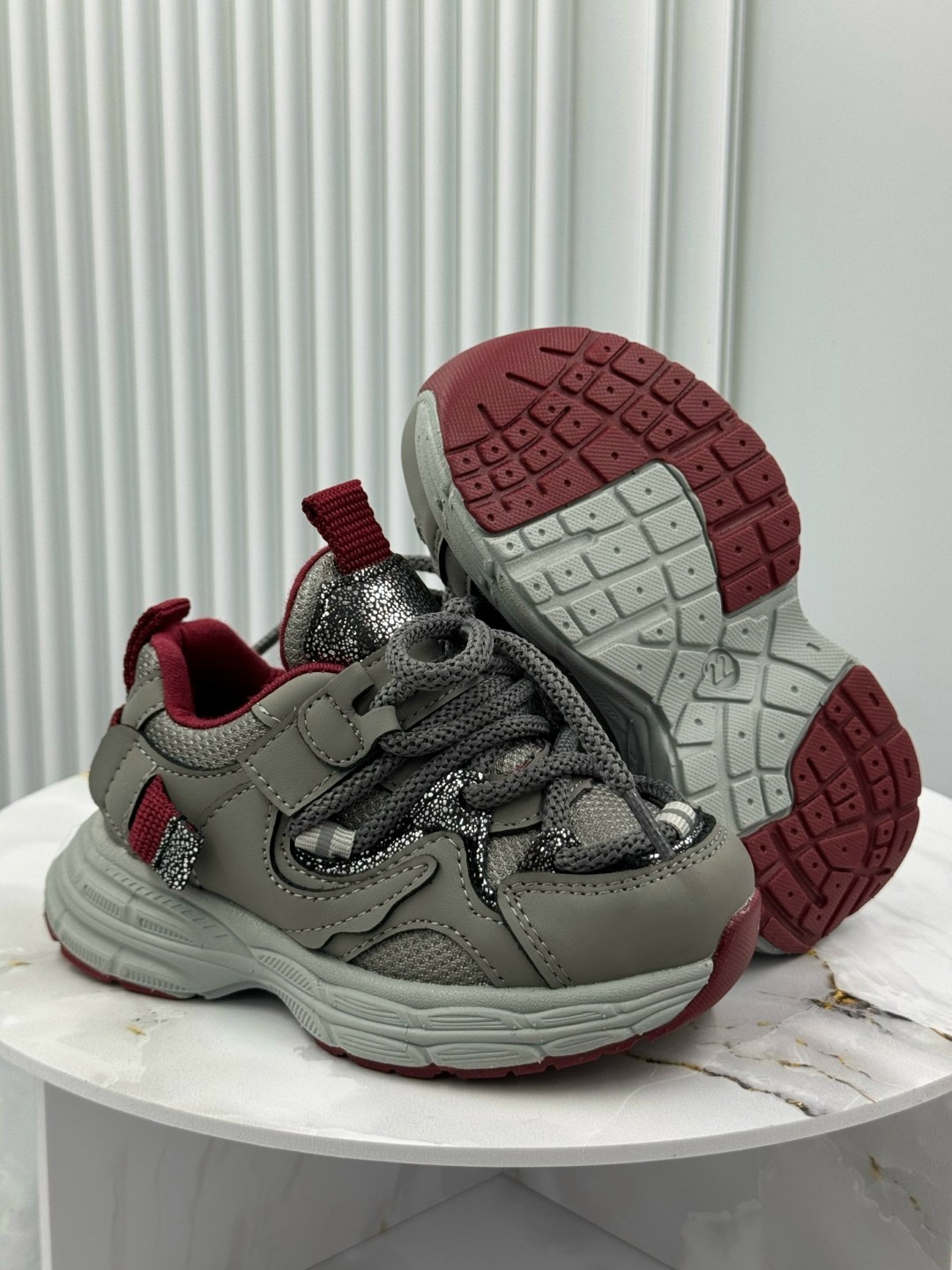 кроссовки детские,кроссовка детская,женские кроссовки,спортивная ,кроссовки закрытые