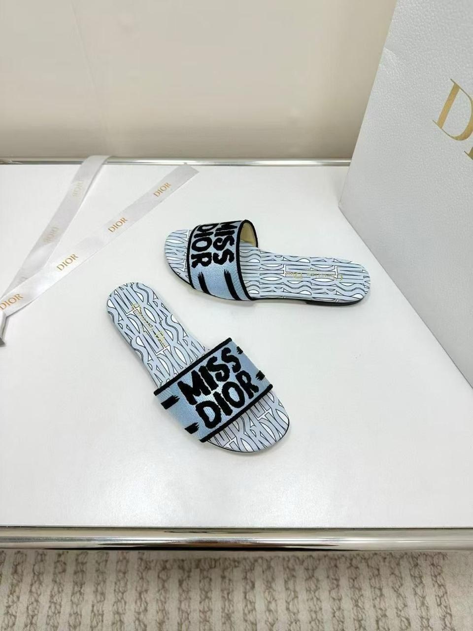 шлепанцы christian dior,шлепанцы кристиан диор,женские шлепанцы,,шлепки диор