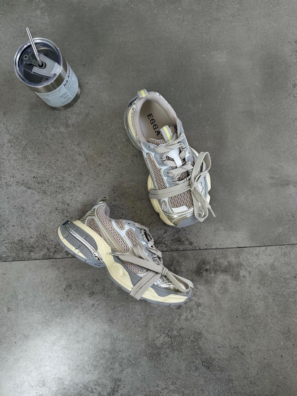 кроссовки balenciaga,кроссовки женские balenciaga,кроссовки спортивные balenciaga,кроссовки баленсиага женские,кроссовки balenciaga на шнуровке