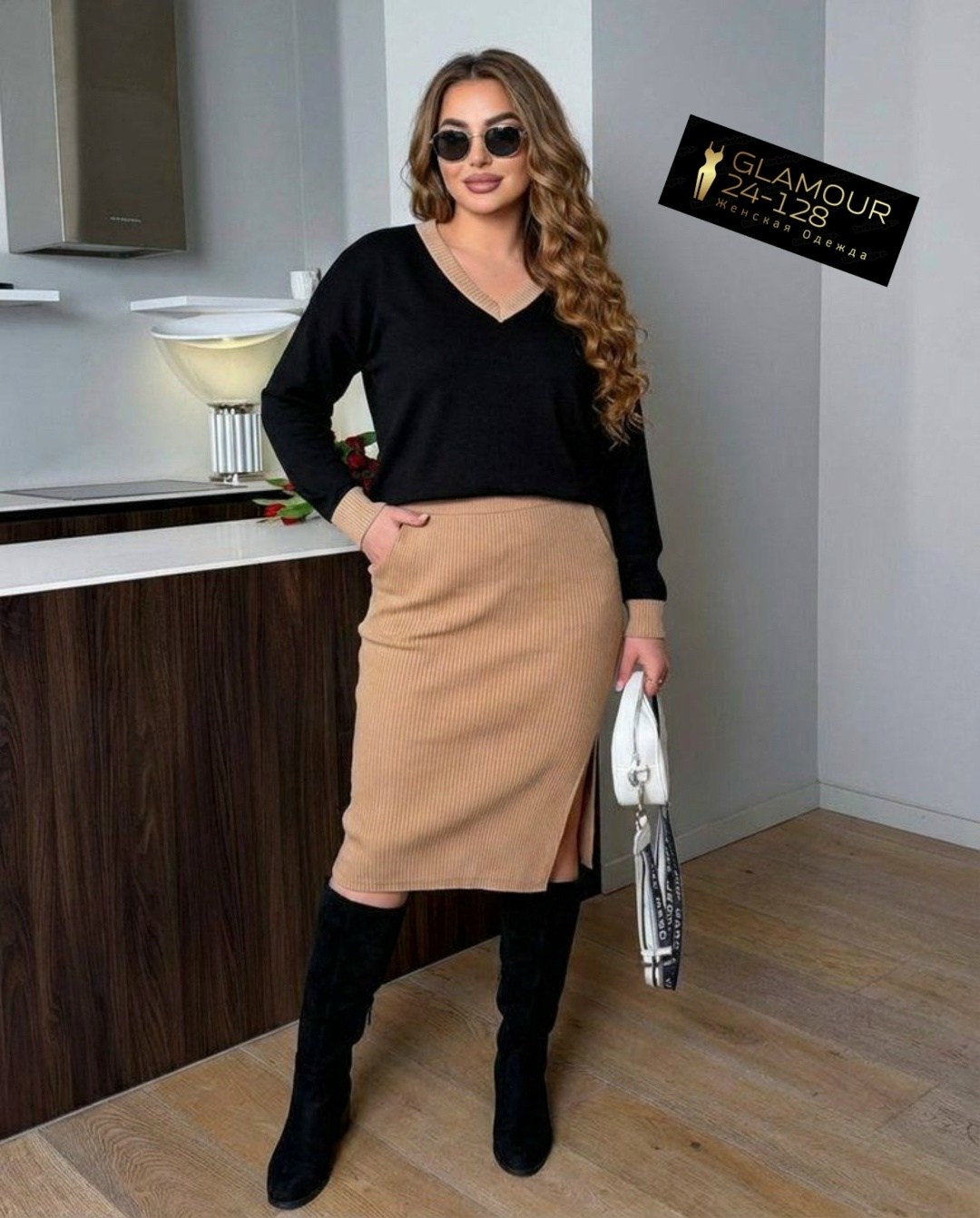 костюм кофта и юбка,костюм с юбкой теплый,костюм черная кофта с треугольным вырезом и юбка кремовая op37,женский костюм с юбкой,костюм двойка лапша