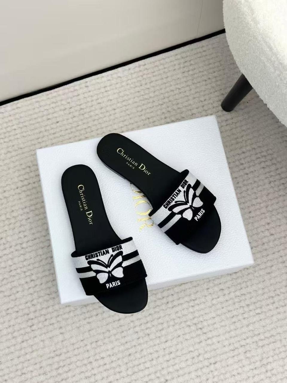 шлепанцы christian dior,шлепанцы женские christian dior,dior dway шлепанцы,шлепанцы женские кристиан диор,черные шлепанцы