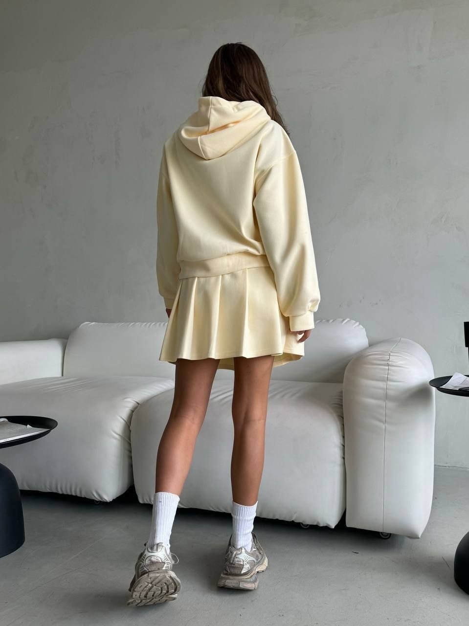 костюм двойка с юбкой,стильные костюмы,женский костюм,костюм худи,костюм бежевый