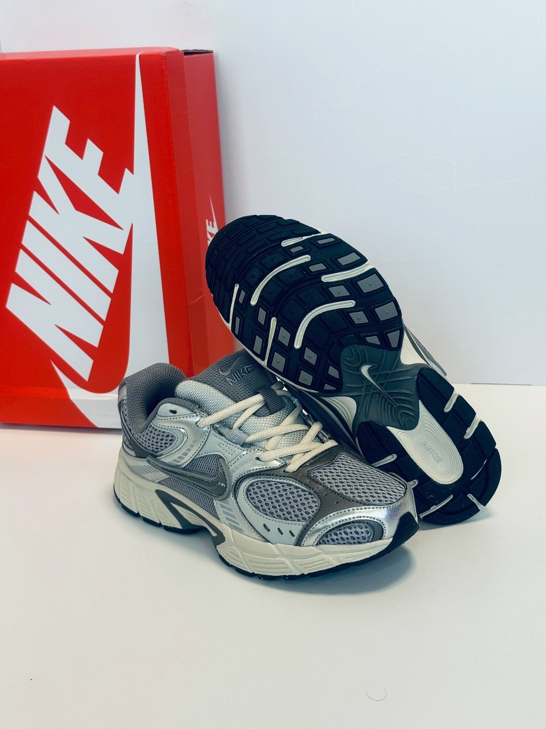 nike кроссовки,,кроссовки v5 rnr nike,кроссовки женскиe,российские кроссовки