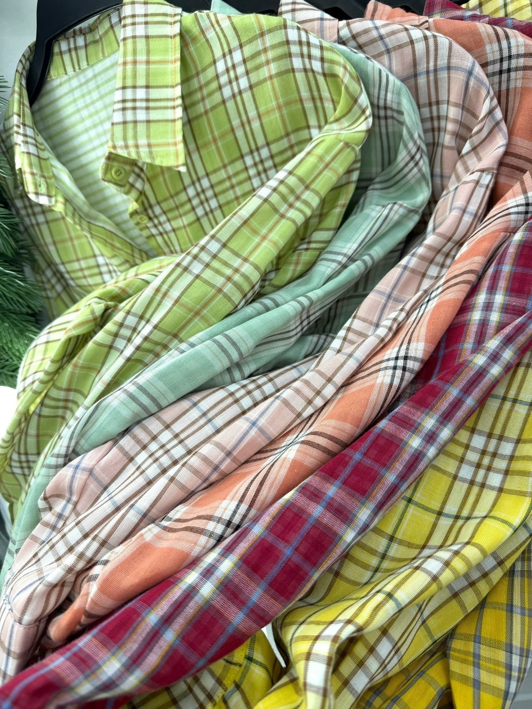 женская рубашка в клетку,рубашка в клетку оверсайз женская,клетчатая рубашка женская,рубашка женская стильная оверсайз,рубашка в клетку оверсайз теплая