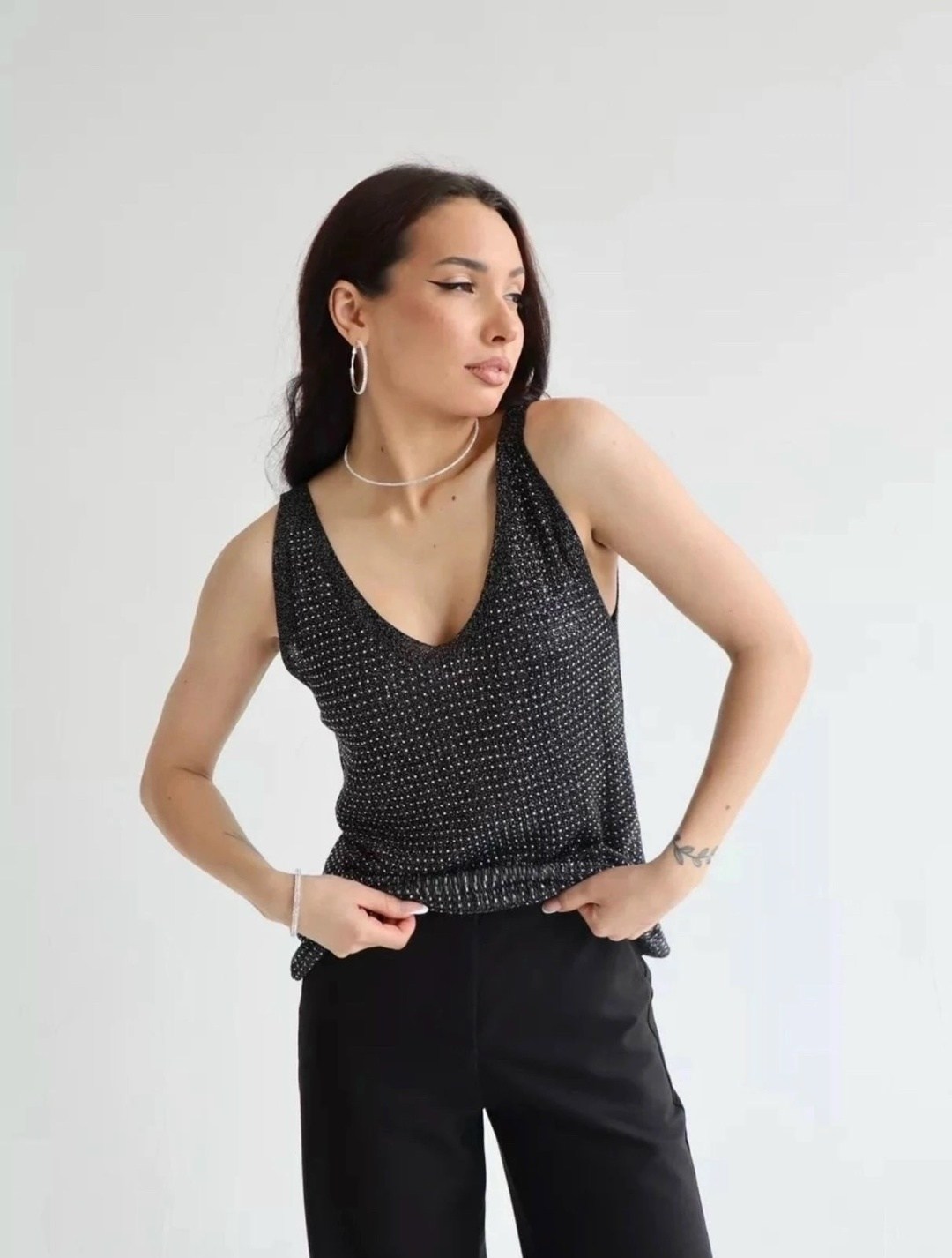 вязаные топы,женская майка,вязаная майка,вязаный топ на бретелях,топ женская майка