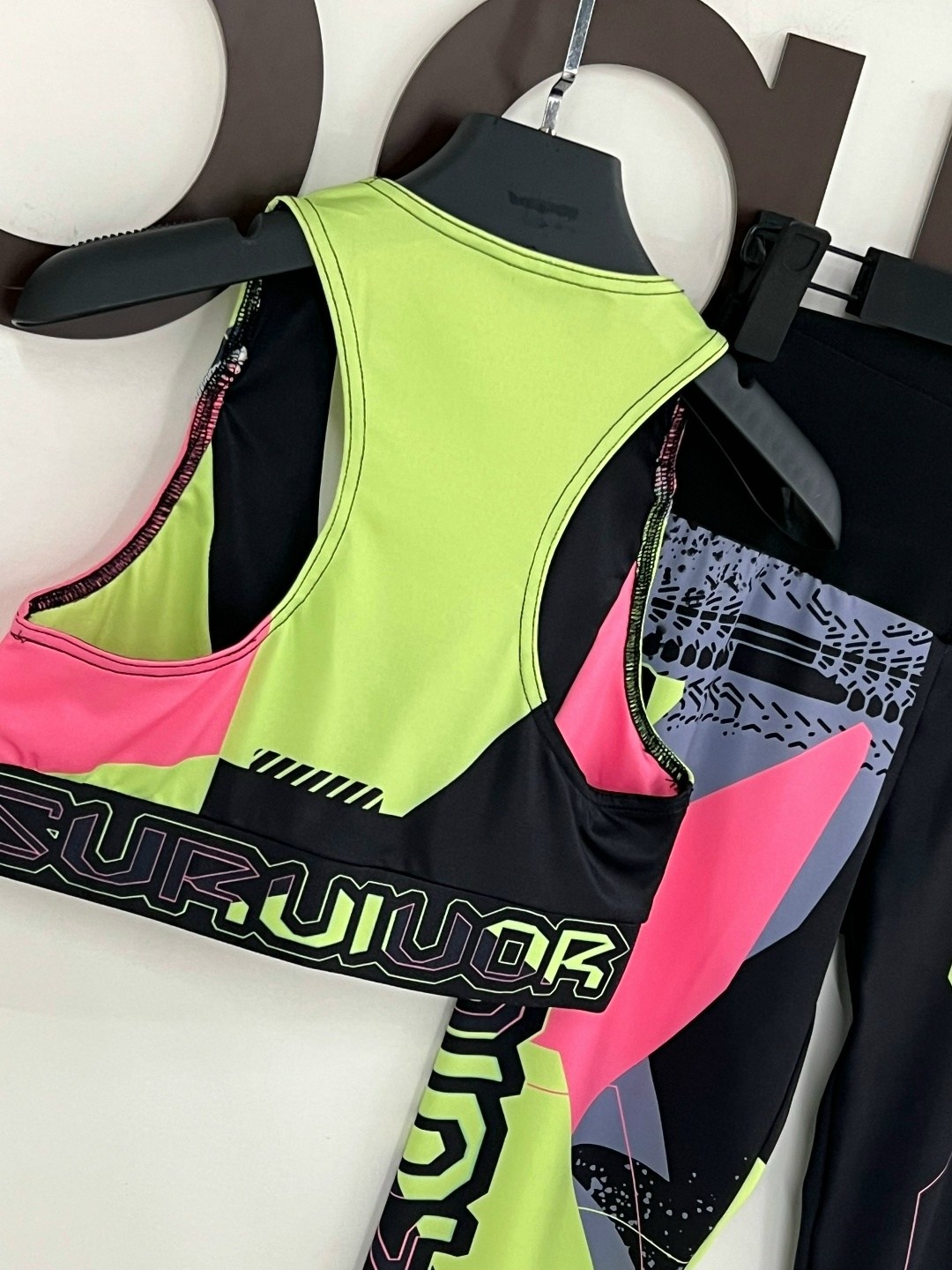 костюм для фитнеса,костюм для фитнеса женский спортивный,легинсы для фитнеса,спортивные костюм,спортивная одежда для фитнеса