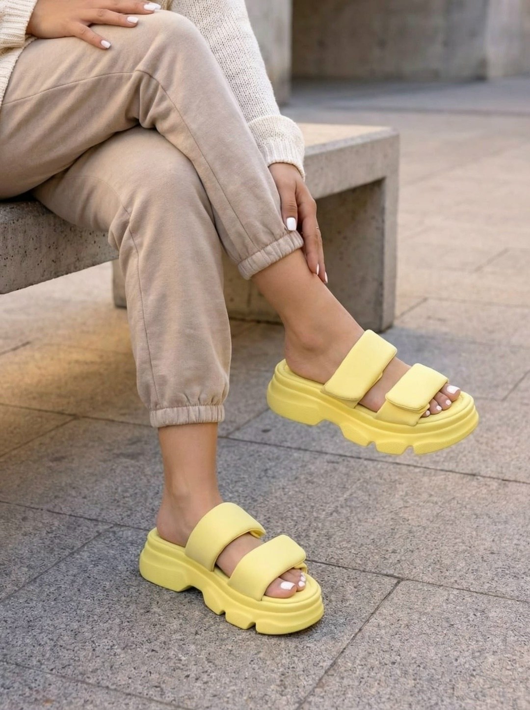 сандалии модные,шлепанцы женские,босоножки на платформе,шлепки на платформе,женские сандалии