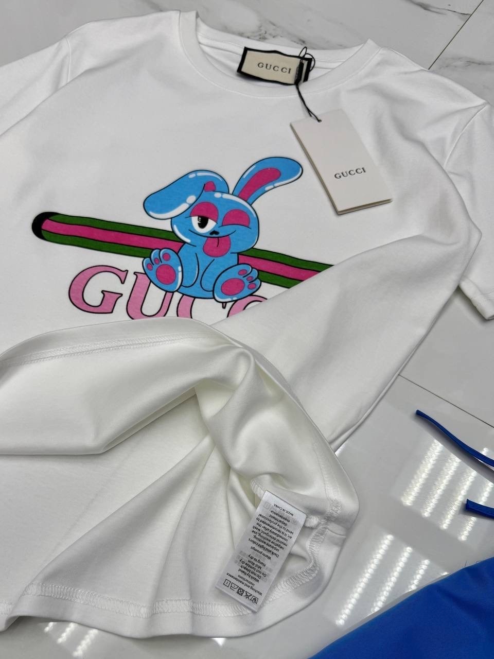 стиль футболка,женская футболка,стильные костюмы,одежда футболка