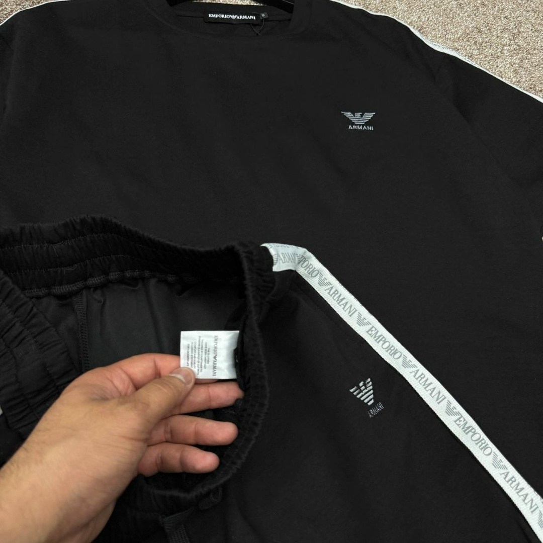 спортивный костюм emporio armani,мужские спортивные костюмы,костюм мужской,мужской свитшот