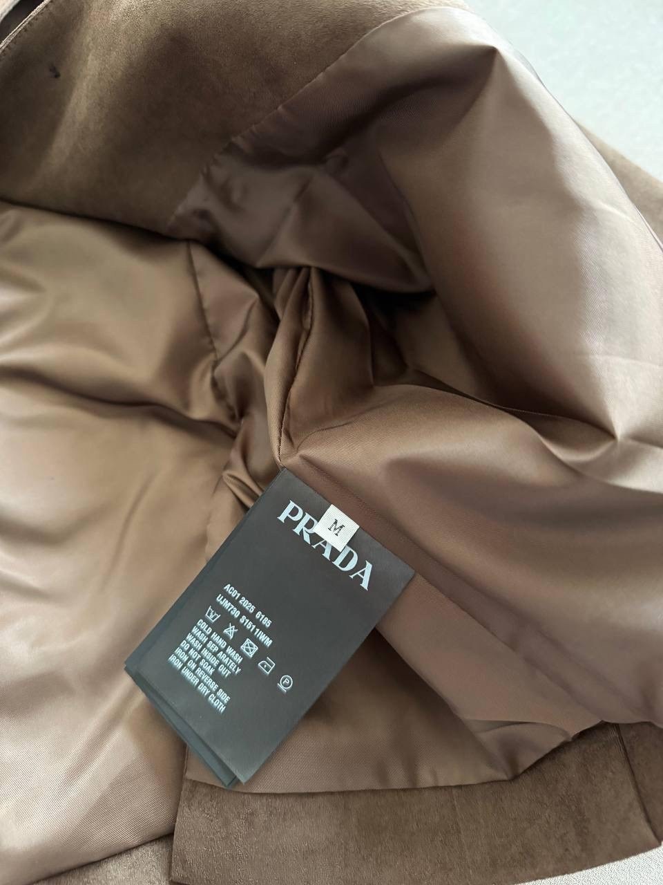 пиджак замшевый,замшевый пиджак prada,пиджак из искусственной замши,пиджак из натуральной замши,пиджак женский miu miu натуральная замша