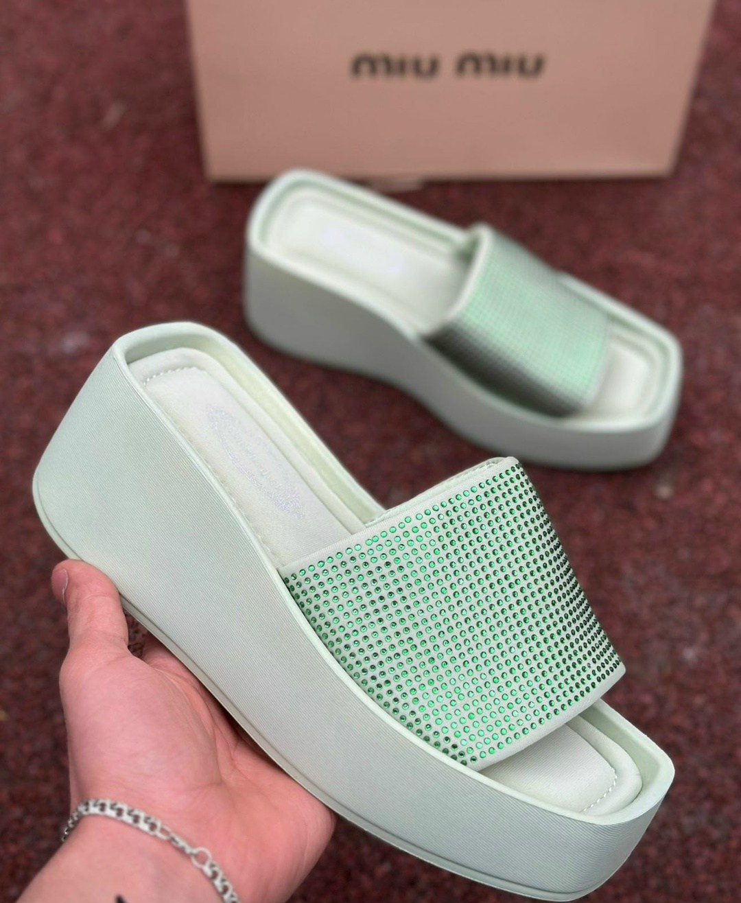 женские шлепанцы на платформе,шлепанцы женские,,шлепки на платформе,шлепки летние со стразами