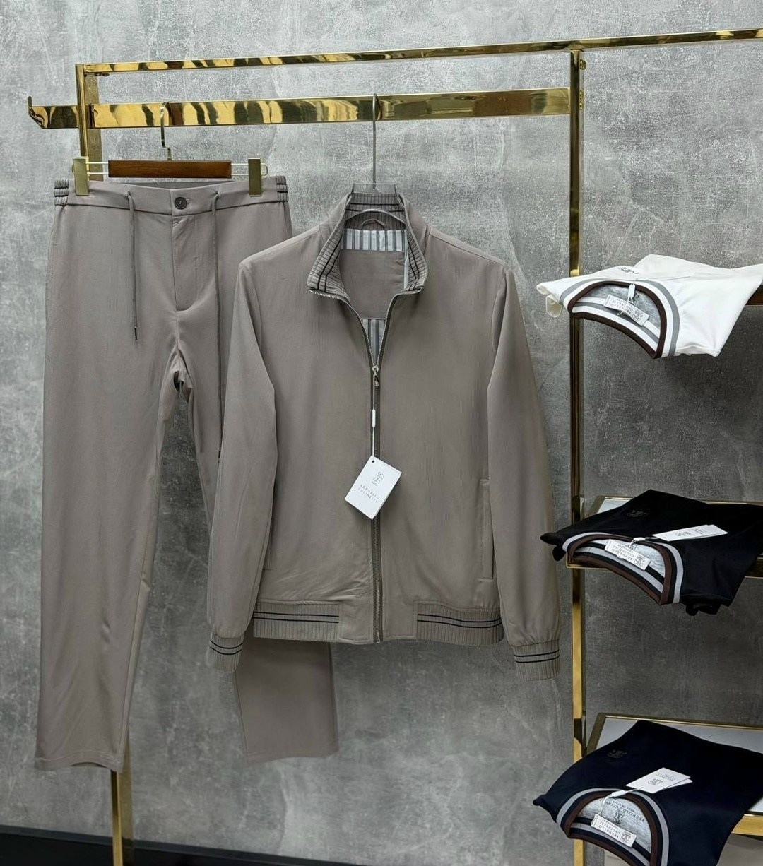 спортивный костюм brunello cucinelli,мужской спортивный костюм brunello cucinelli,костюм brunello cucinelli,прогулочный костюм brunello cucinelli,спортивный костюм brunello cucinelli арт:355-1045