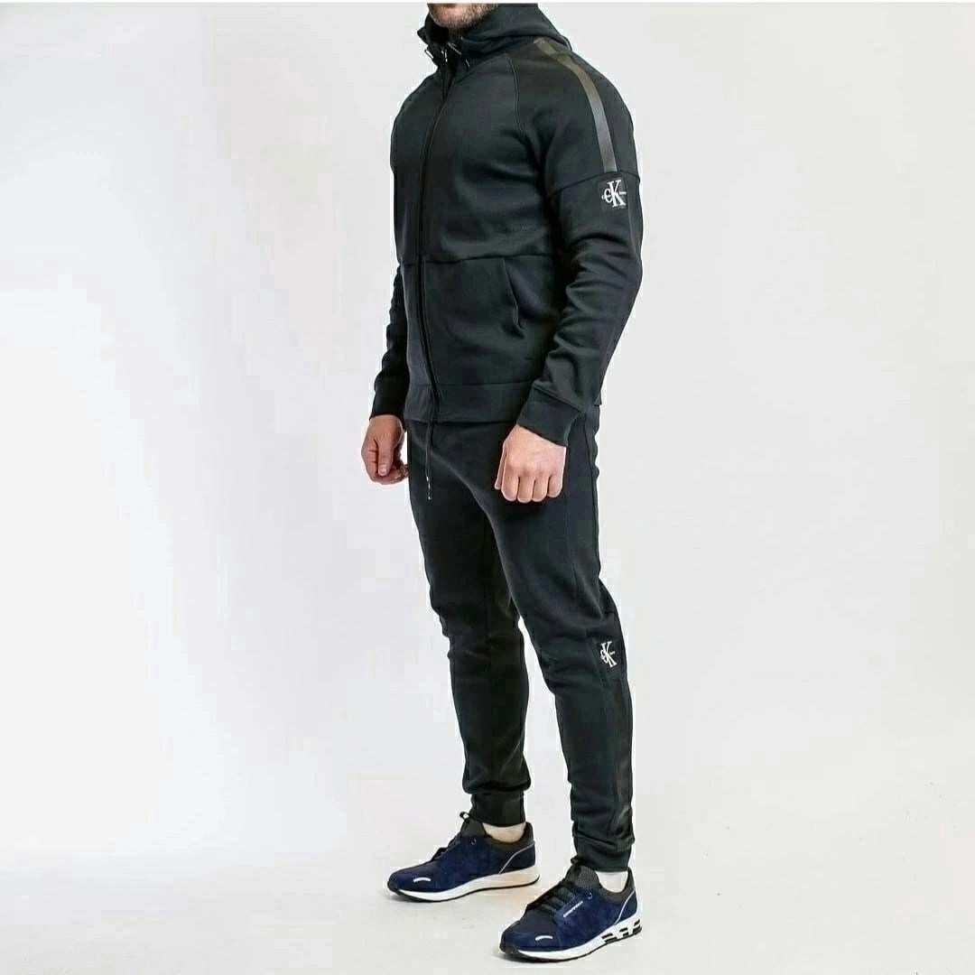 спортивный костюм кельвин кляйн мужской,костюм спортивный,мужская мода,спортивный костюм мужской,