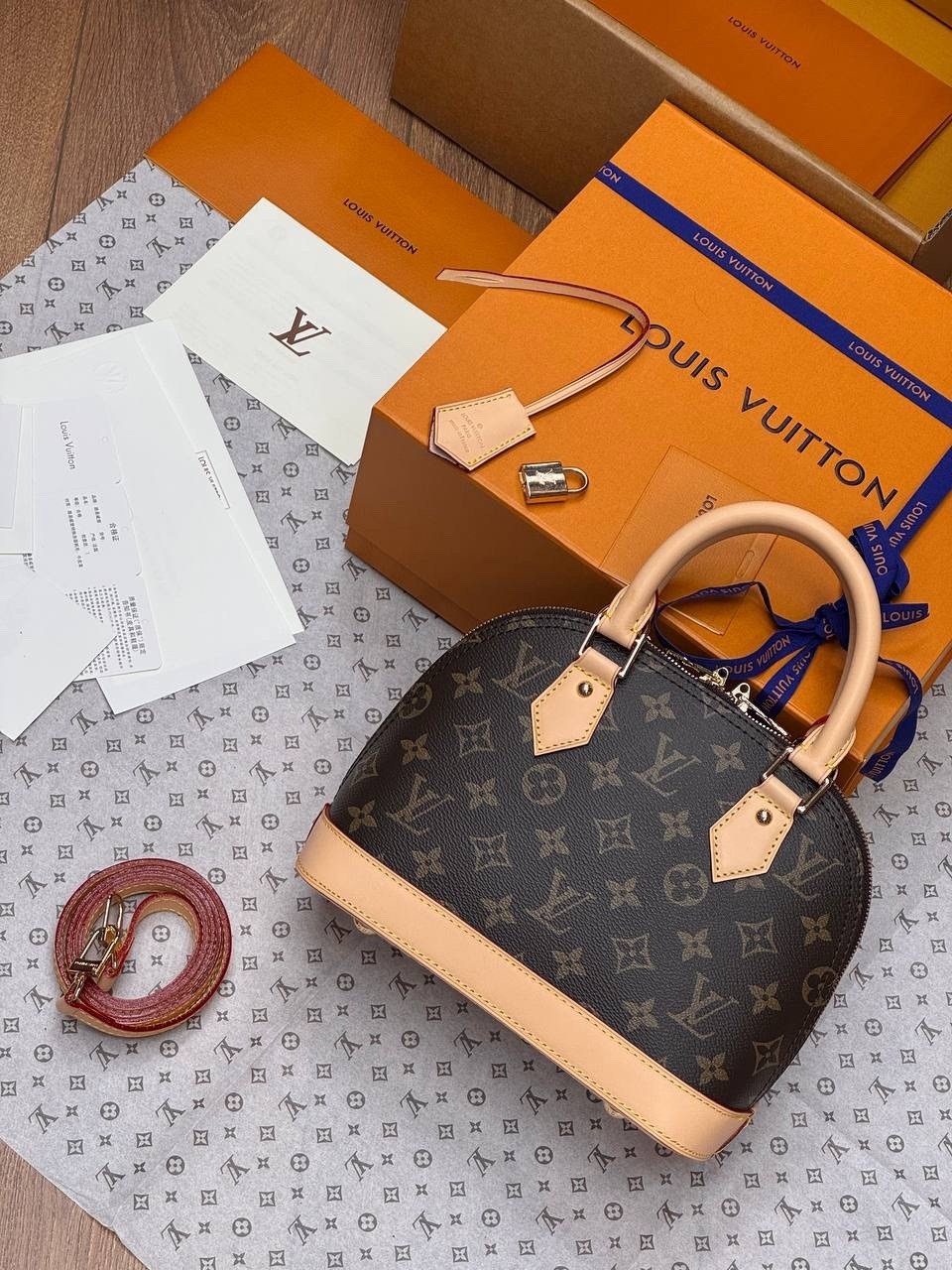 сумка louis vuitton,луи виттон сумка,сумка louis vuitton женская,сумка купол,сумочка луи виттон