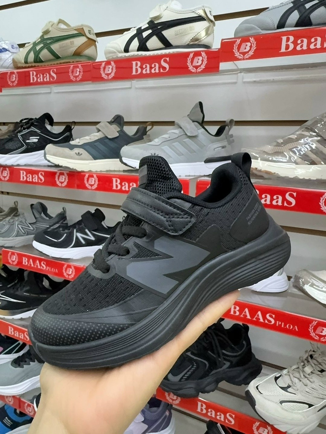 adidas кроссовки,детские кроссовки adidas,кроссовки adidas runfalcon,черные кроссовки adidas,кроссовки