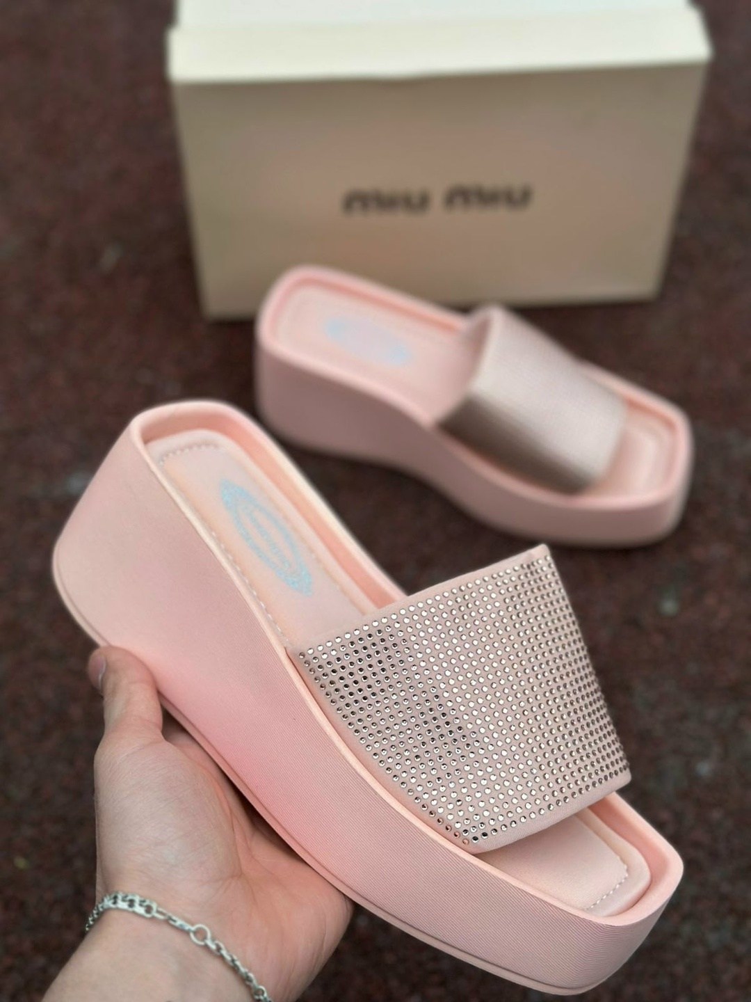 женские шлепанцы на платформе,шлепанцы женские,,шлепки на платформе,шлепки летние со стразами