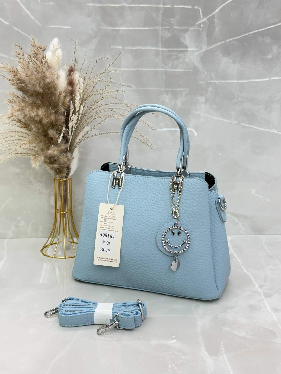 сумка,женская сумка,модная женская сумка,сумка голубая,сумки женская сумка