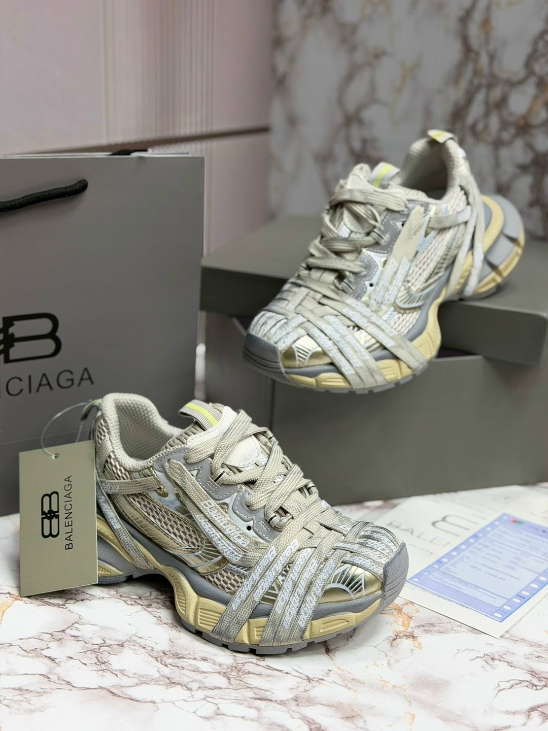 кроссовки balenciaga,кроссовки баленсиага женские оригинал,кроссовки женские balenciaga,баленсиаги женские,кроссовки баленсиага женские