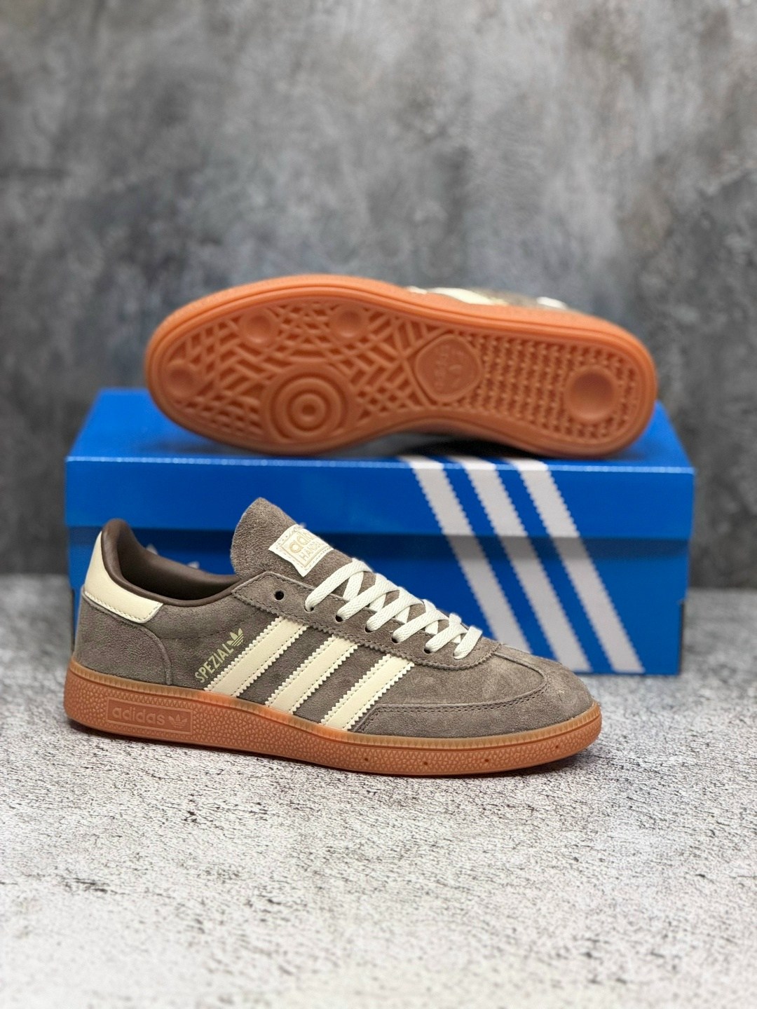 кроссовки adidas spezial,кроссовки adidas originals handball spezial,кроссовки adidas handball spezial,adidas коричневые замшевые кроссовки spezial для женщин,кроссовки адидас originals spezial og adi
