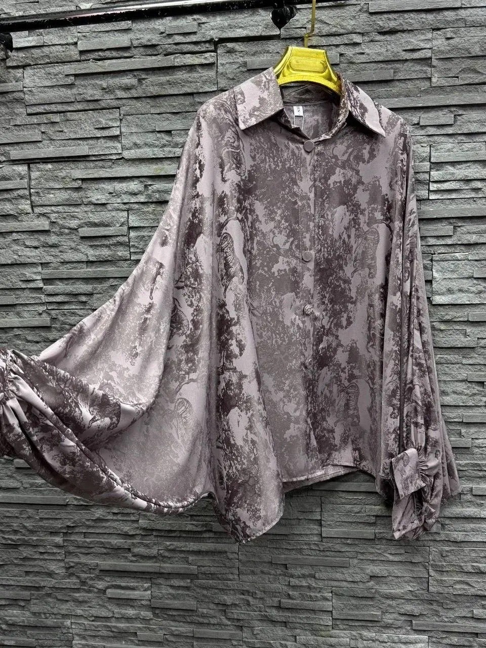 костюм с принтом,летние костюмы,рубашка с принтом,рубашка модная,зеленая рубашка