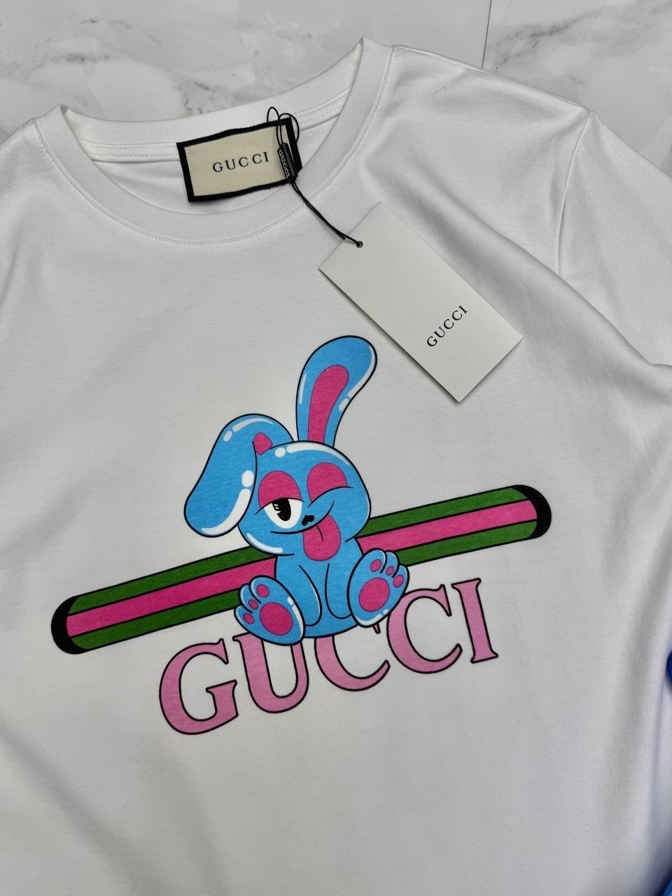 стиль футболка,женская футболка,стильные костюмы,одежда футболка