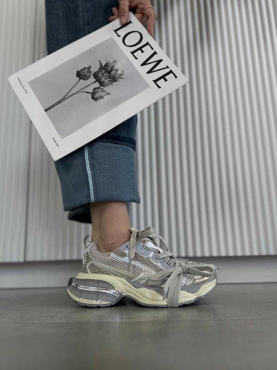 кроссовки balenciaga,кроссовки женские balenciaga,кроссовки спортивные balenciaga,кроссовки баленсиага женские,кроссовки balenciaga на шнуровке