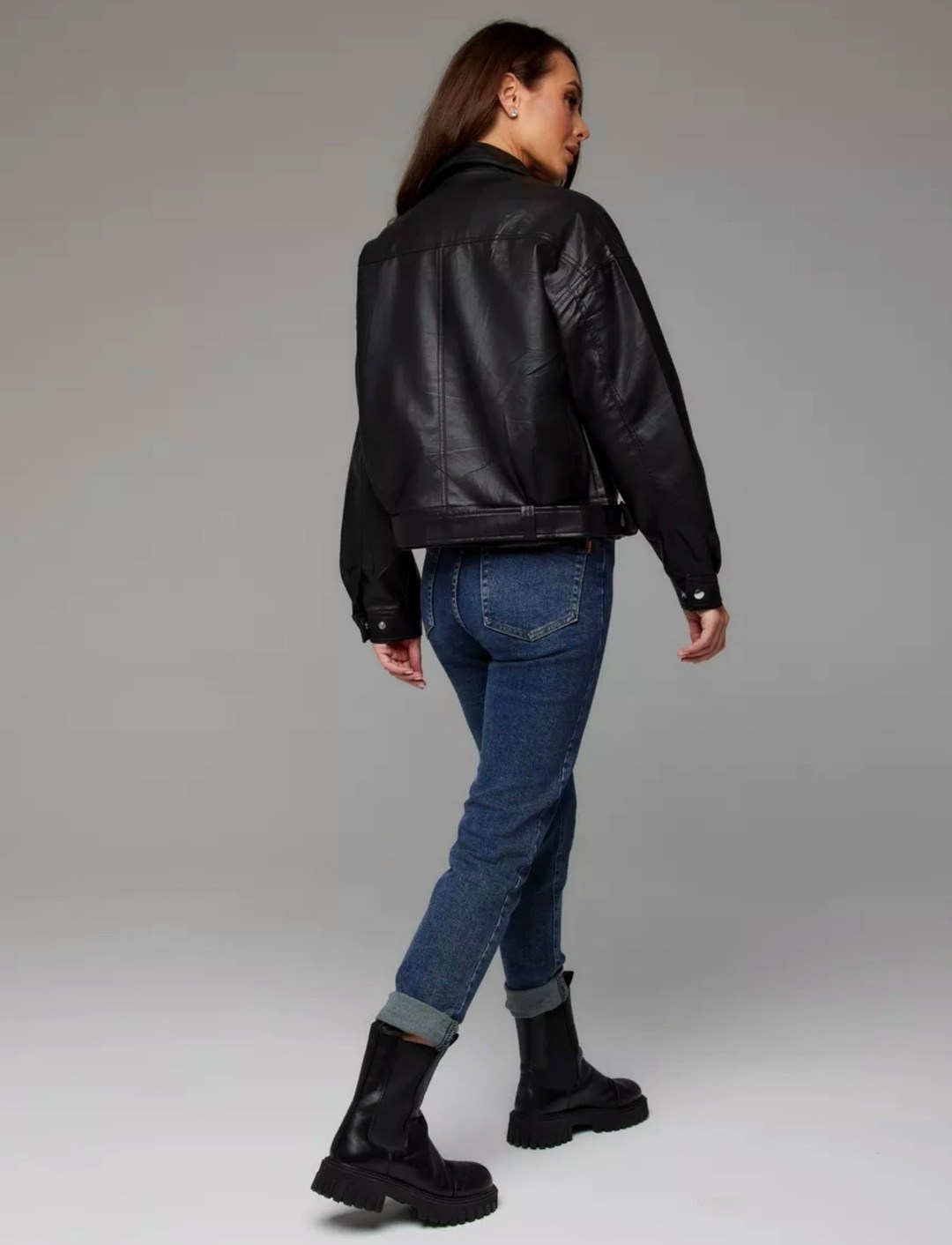 косуха кожаная куртка весенняя оверсайз zoya blv,куртка кожаная (косуха оверсайз),кожаная куртка косуха,косуха оверсайз куртка кожаная чёрная,женская кожаная куртка