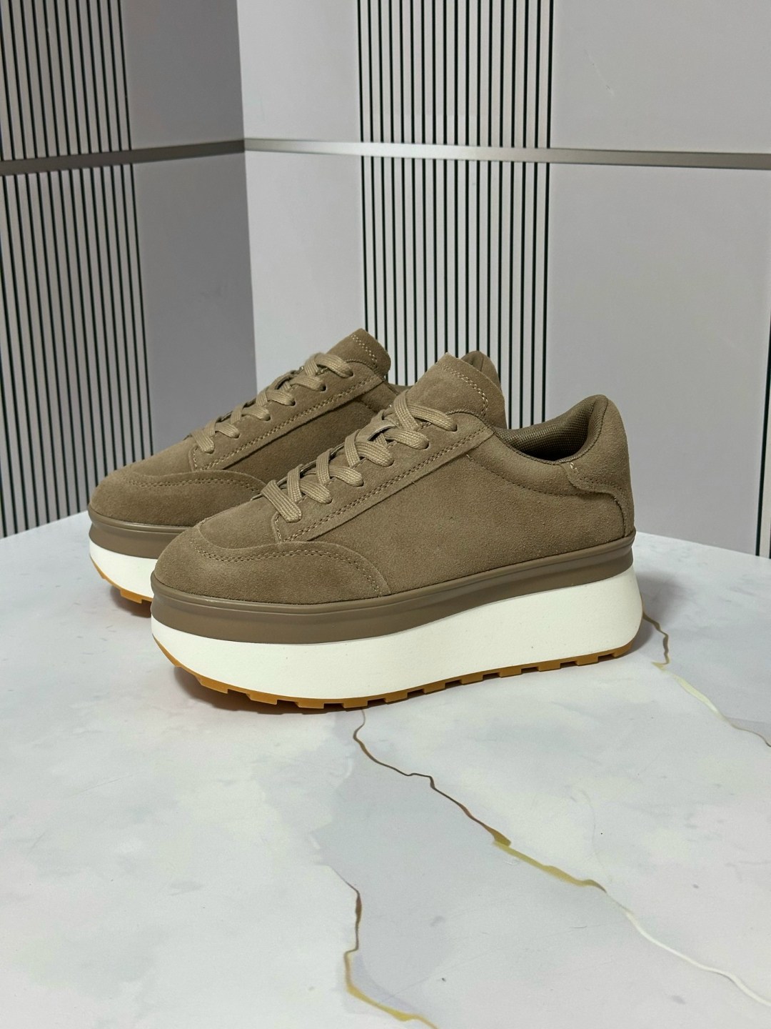 ,кроссовки женские,кроссовки женские на платформе,повседневные кроссовки,женские кроссовки на высокой подошве