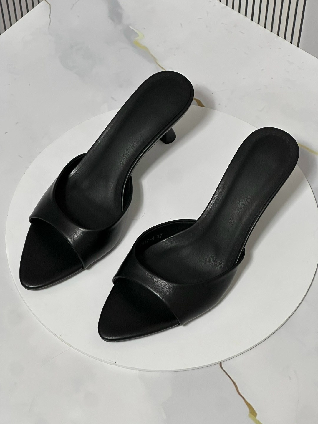 ,замшевые мюли,замшевые босоножки,босоножки на каблуках,мюли женские