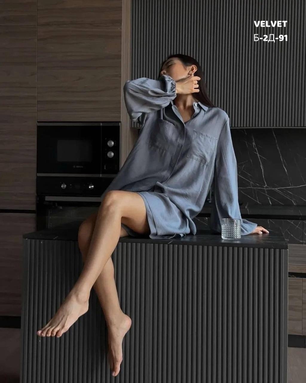 костюм женский летний,летний женский костюм с шортами,летний костюм с шортами и рубашкой оверсайз,женский костюм с шортами,костюм рубашка на лямкам и шорты