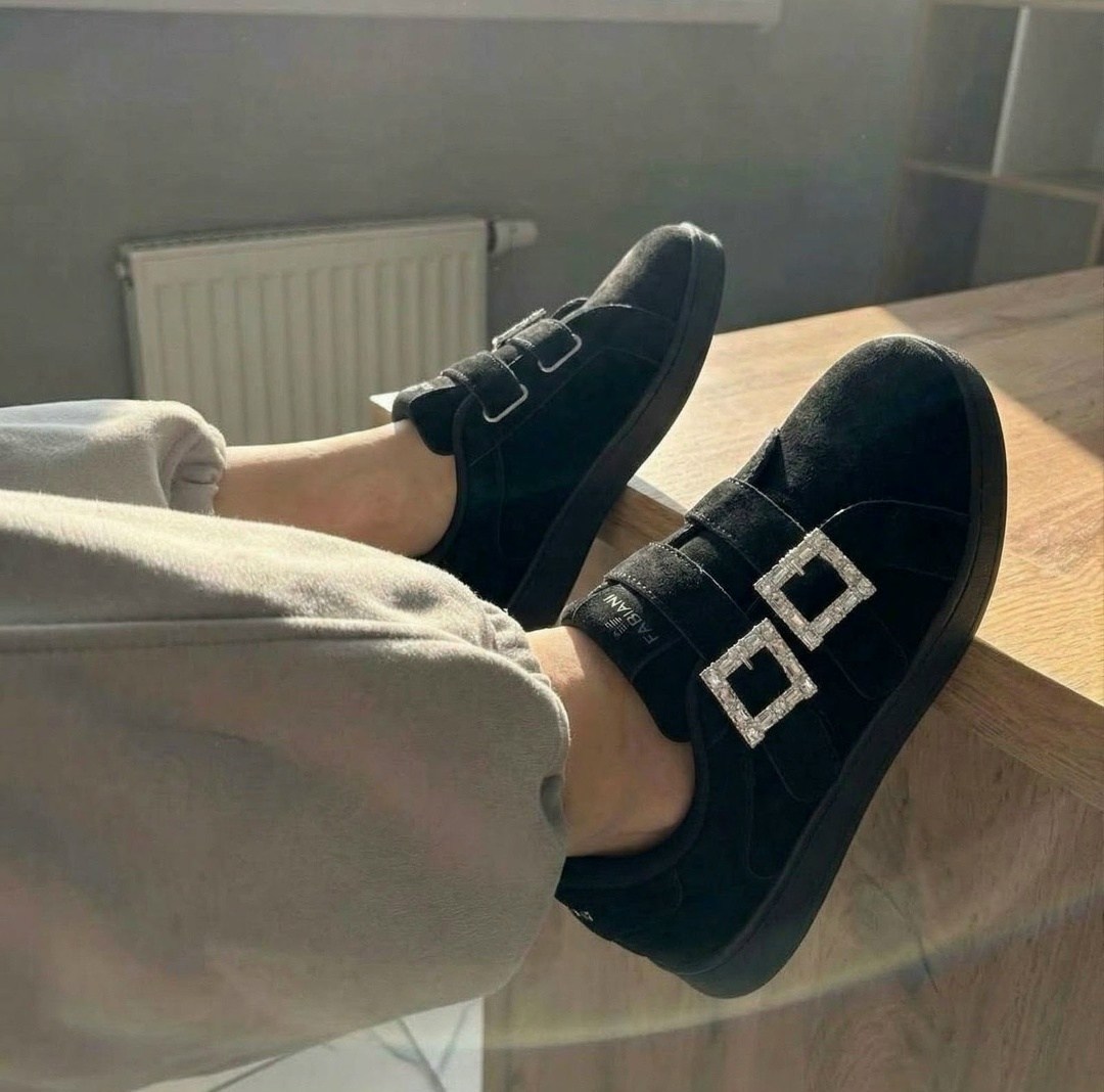 ,женская ,замшевые кроссовки,модная ,лоферы замш