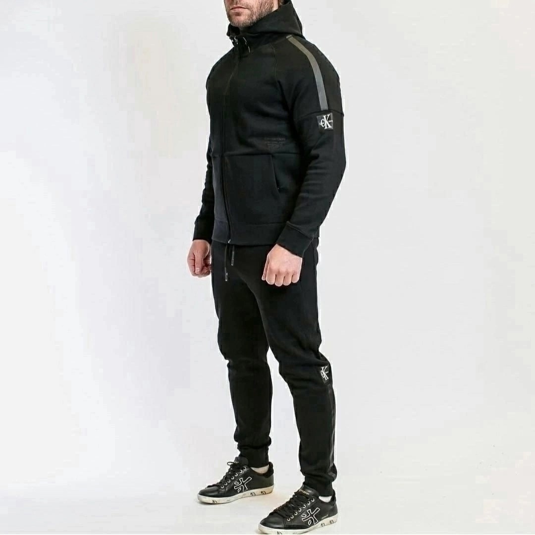 спортивный костюм кельвин кляйн мужской,костюм спортивный,мужская мода,спортивный костюм мужской,